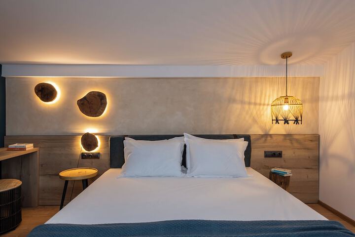 Room 11 of 72