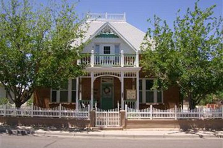 Violet Rose Bed & Breakfast