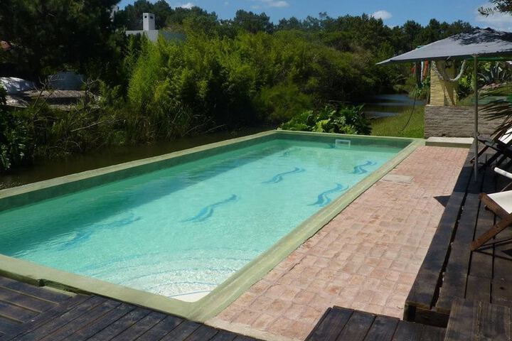 Pool 37 of 53