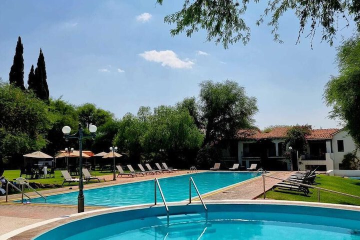 Pool Hotel