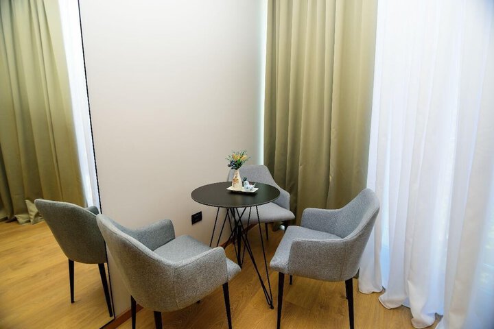 Room 52 of 88
