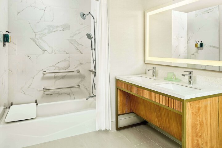 Bathroom shower