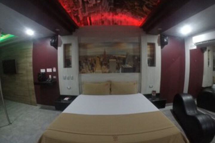 Room 40 of 78