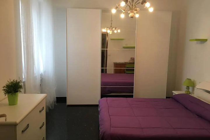 Room 2 of 12