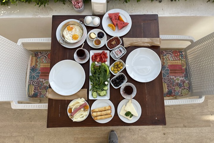Breakfast/Coffee Service 38 of 60