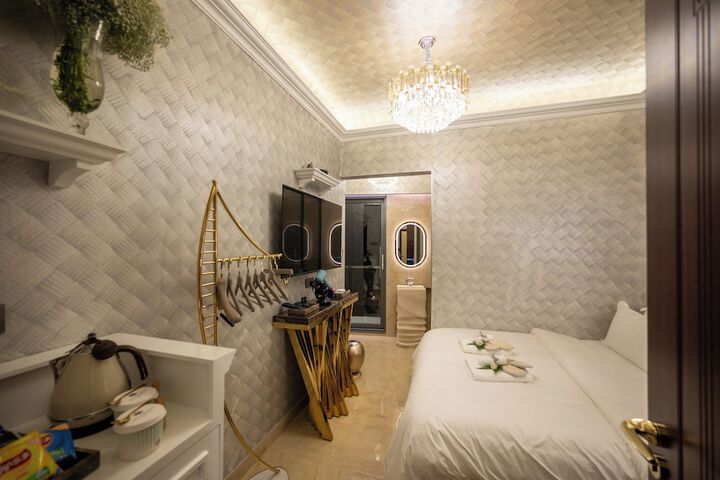Room 146 of 285