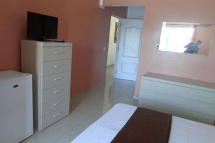 Room 35 of 91