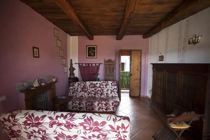 Room 5 of 23