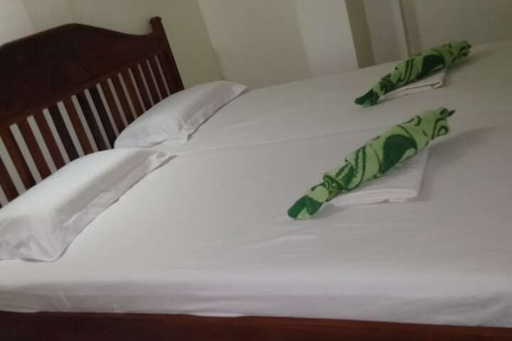 Room 15 of 28