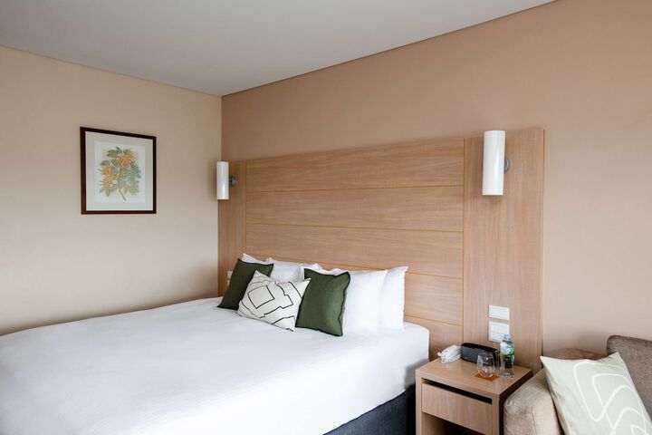Room 8 of 21