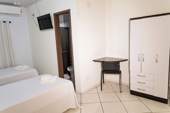 Room 30 of 48