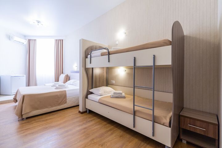 Room 3 of 21