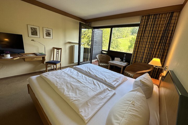 Room 35 of 137