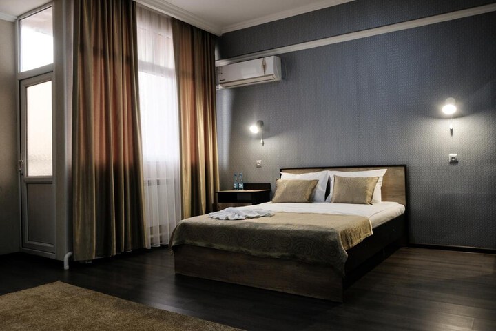 Room 15 of 45