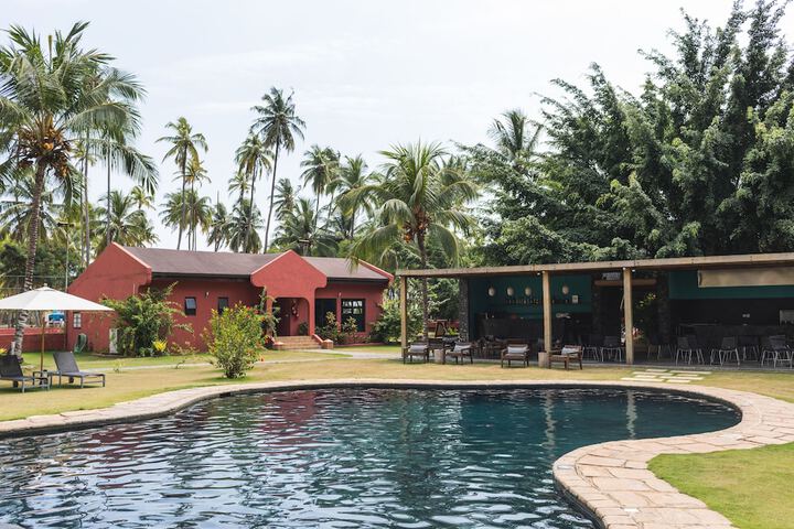 Pool Hotel