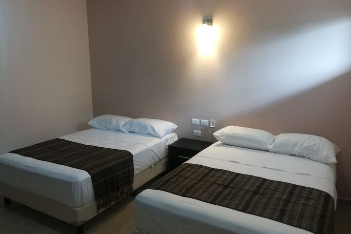 Room 9 of 43