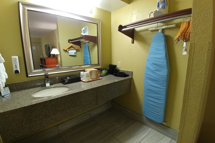 1 King Bed - Wireless High Speed Internet Accessible Microwave and Refrigerator, Coffee Mak (22 of 23)
