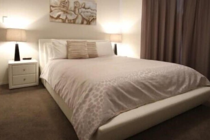 Room 8 of 38