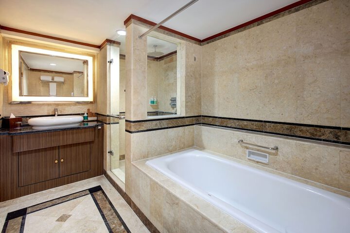 Room 14 of 62
