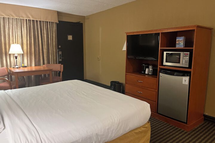 Room 15 of 49