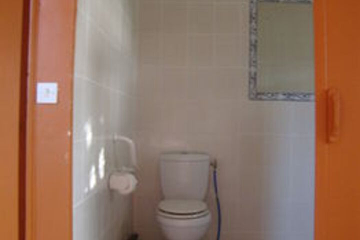 Room 11 of 42