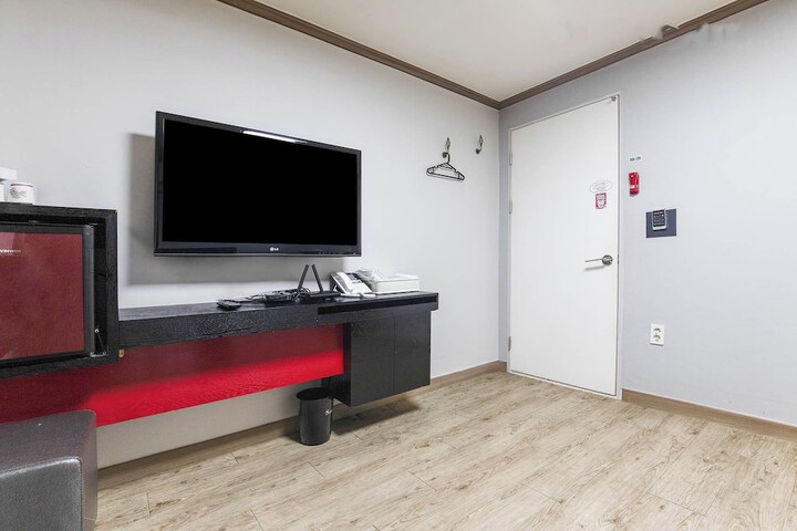 Room 41 of 82