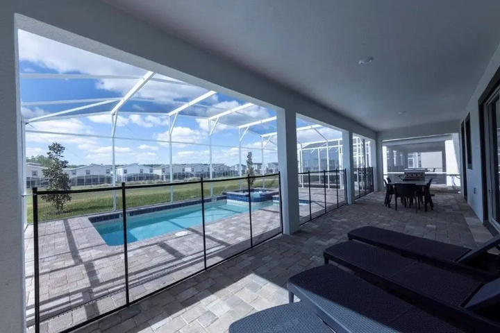 Terrace/Patio 7 of 32