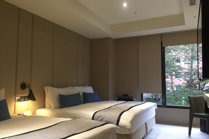 Room 18 of 61