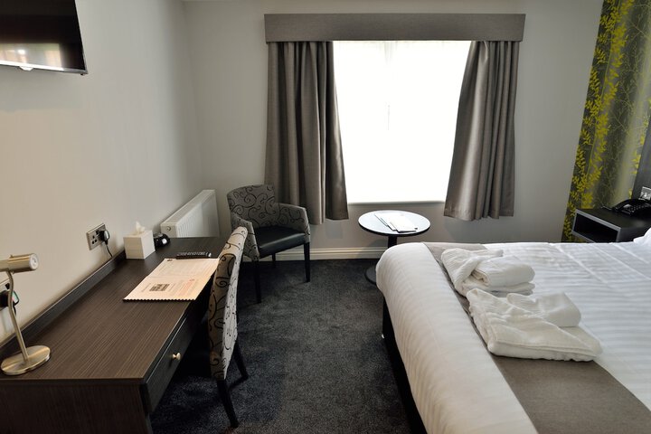 Room 5 of 42