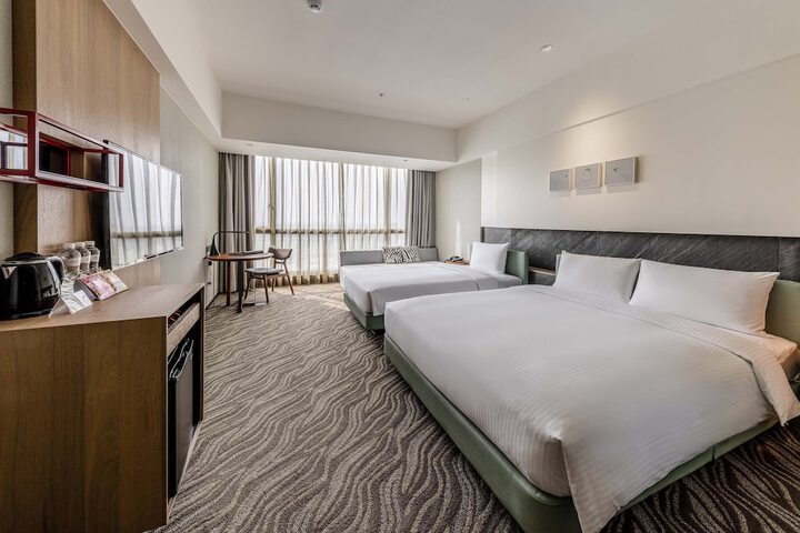 Room 47 of 104