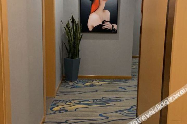 Hotel Interior 13 of 30