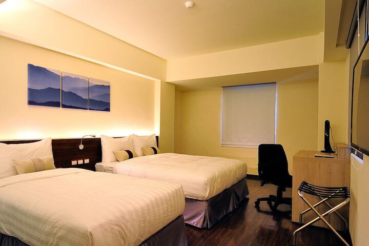 Room 21 of 39