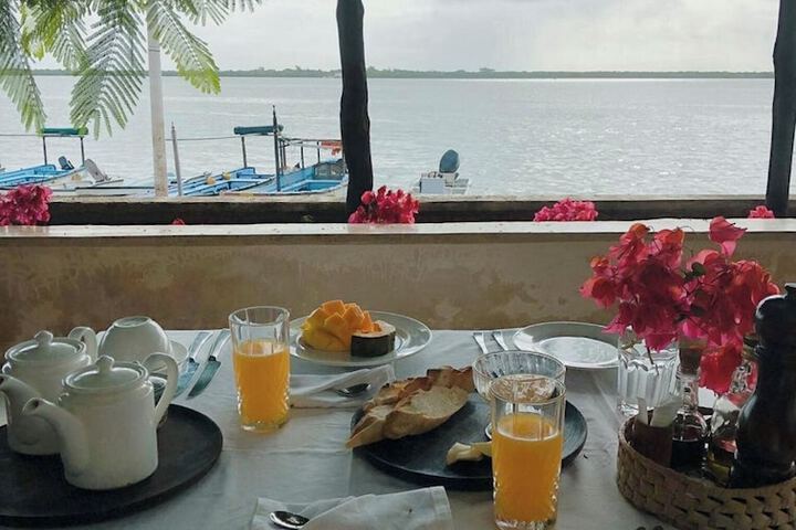 Breakfast/Coffee Service 30 of 39