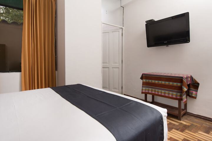Room 10 of 30