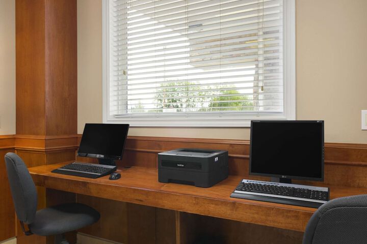 Business Center 25 of 26