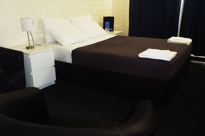 Room 3 of 21