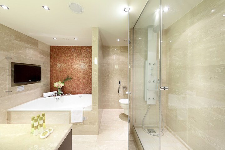 Bath Interior
