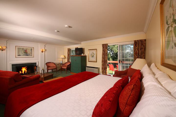 Room 6 of 62