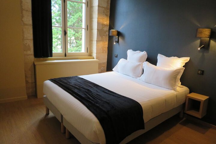 Room 2 of 19