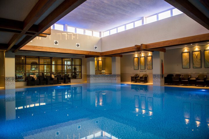 Pool Hotel