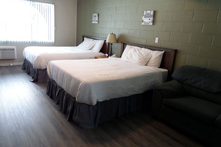 Room 3 of 33