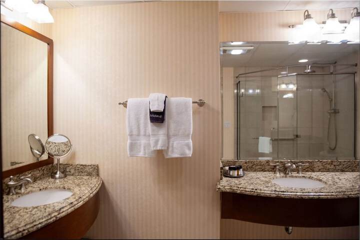 Bathroom Interior Photo