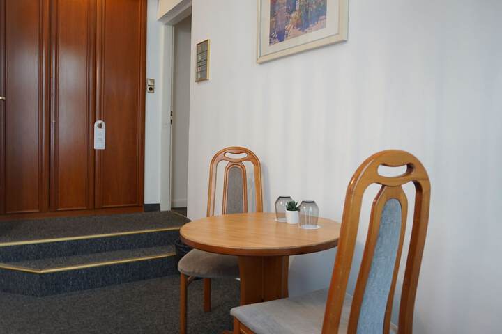 Room 3 of 22