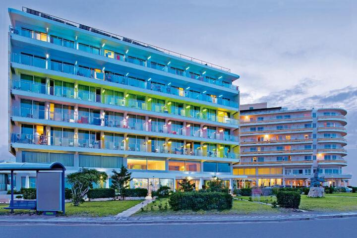 Aquarium View Hotel