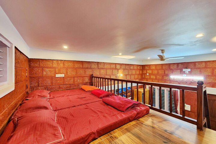 Room 18 of 44