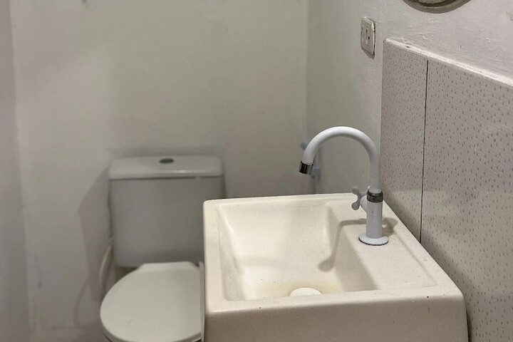 Room 18 of 19