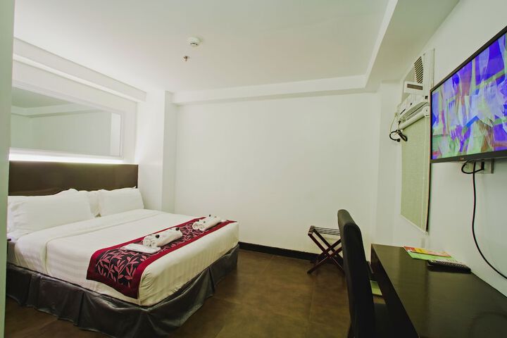 Room 13 of 43