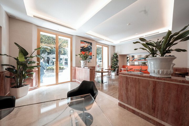 Hotel Interior 20 of 197