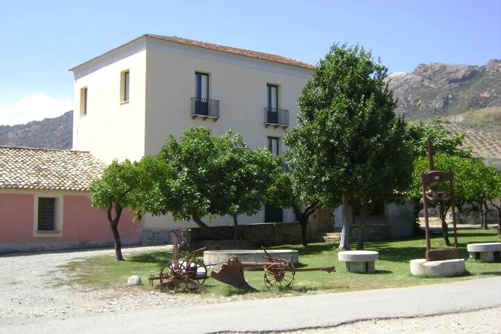 Hotel 53 of 60