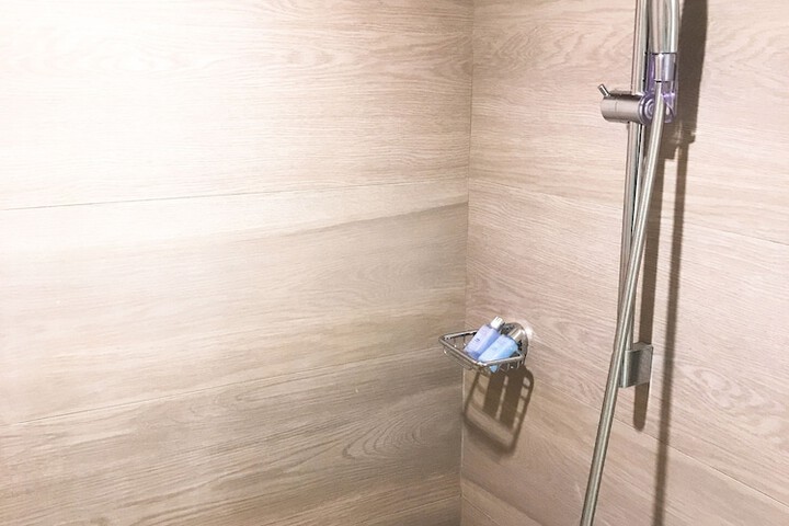 Room 67 of 93